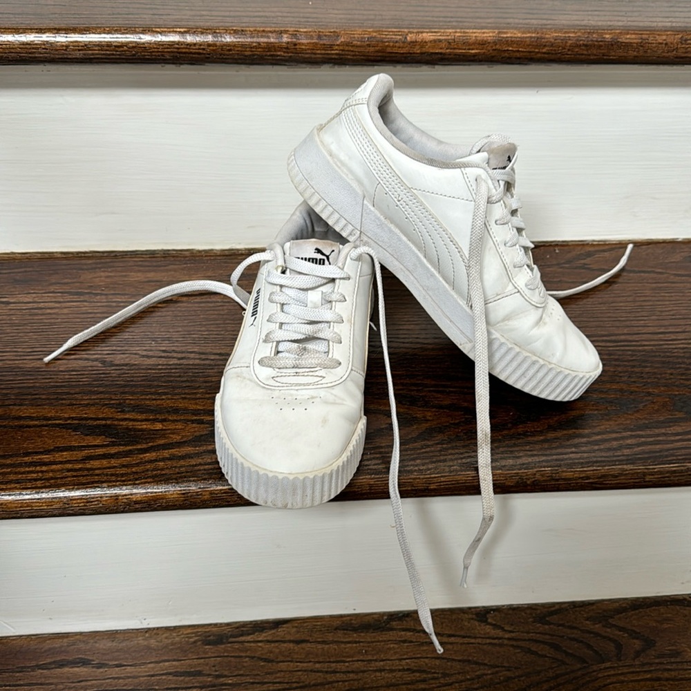 White leather Puma walking shoes